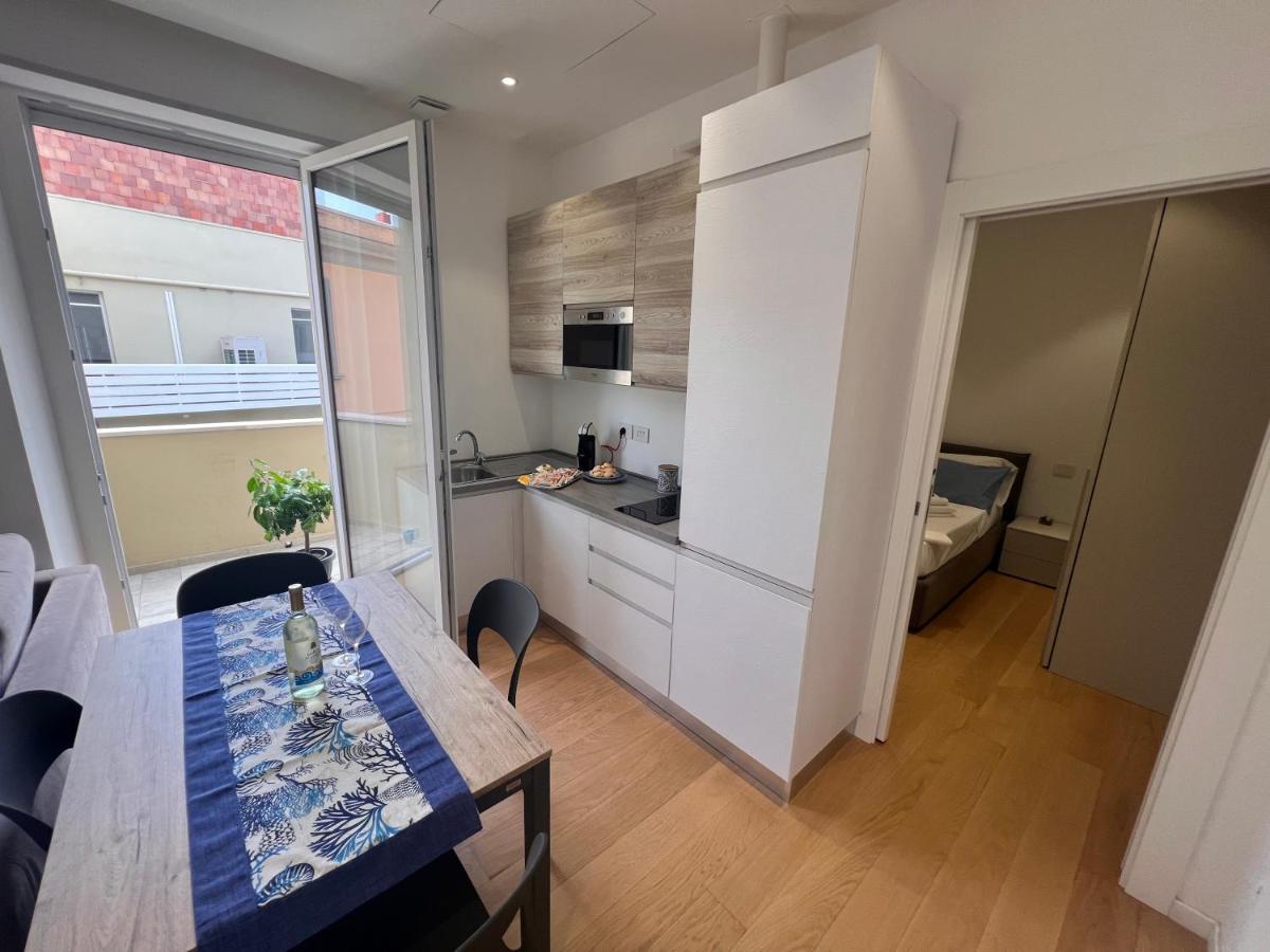 Happy Holiday Apartment カリアリ エクステリア 写真